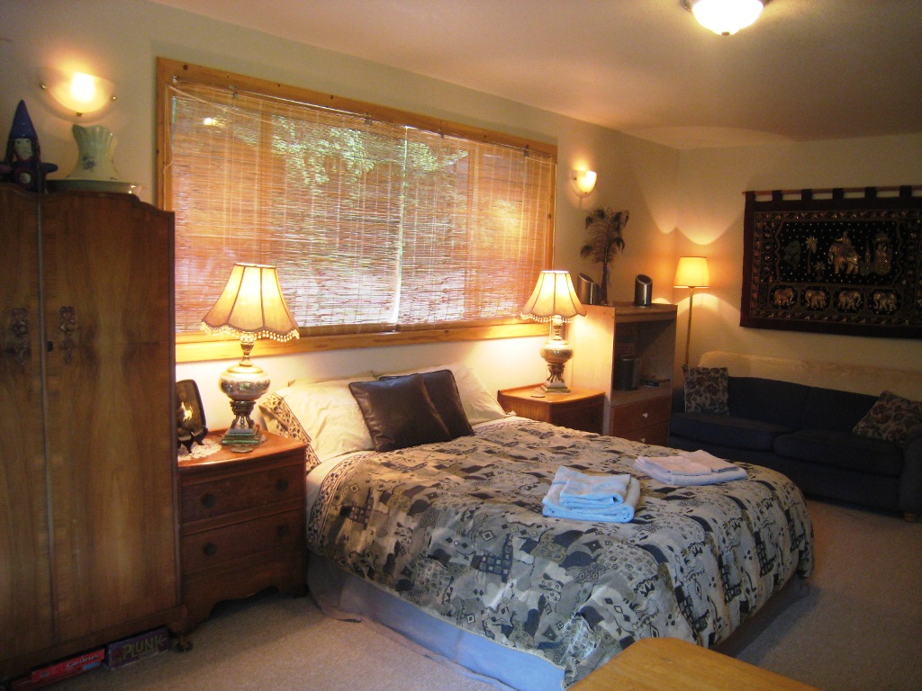 The Creekside Suite